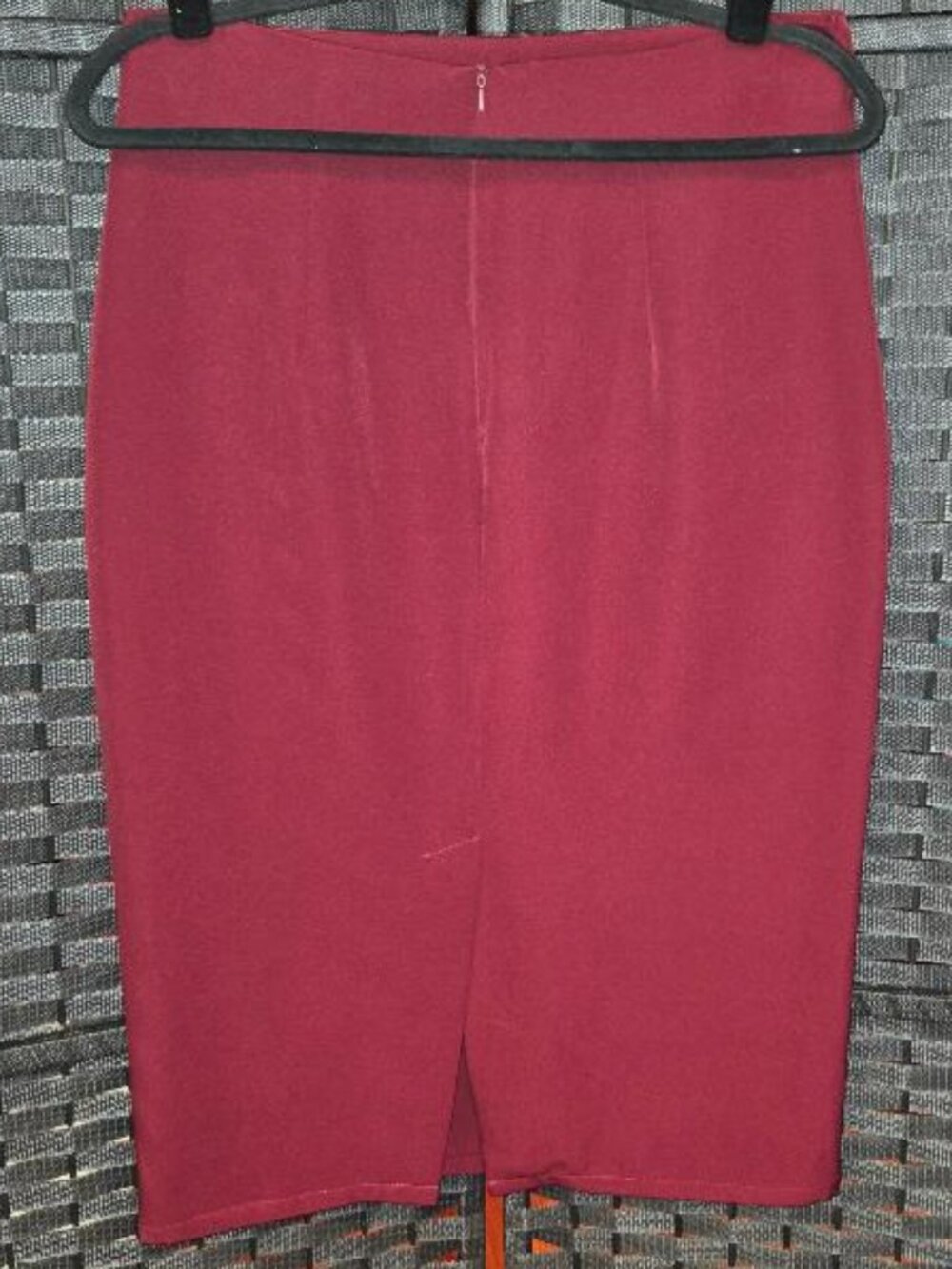 Koandaily Solid Burgundy Pencil Skirt - Picture 2 of 3